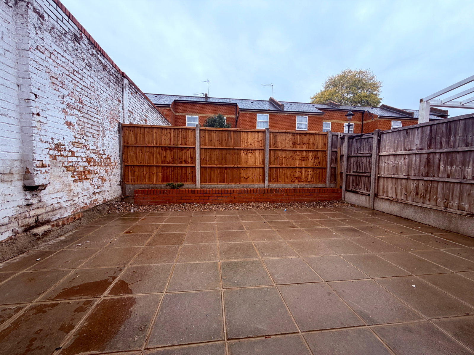 Ground Floor Flat for rent in London, Strode Road, London, NW10 2NH, 614 m²