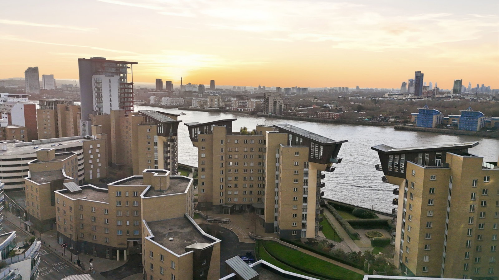 Apartment for rent in London, Westferry Road, London, E14 8NQ, 920 m²