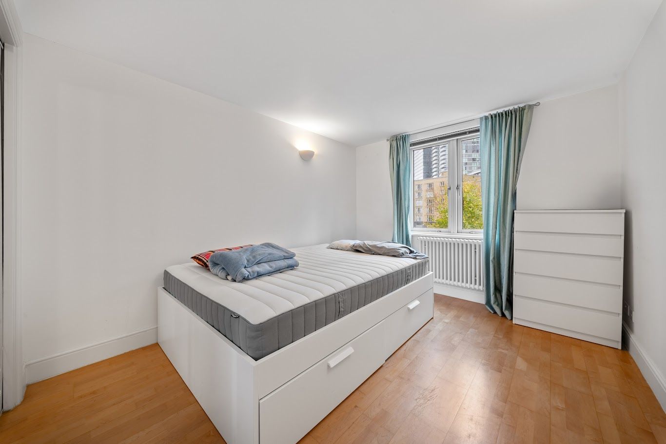 Apartment for rent in London, Westferry Road, London, E14 8NQ, 920 m²