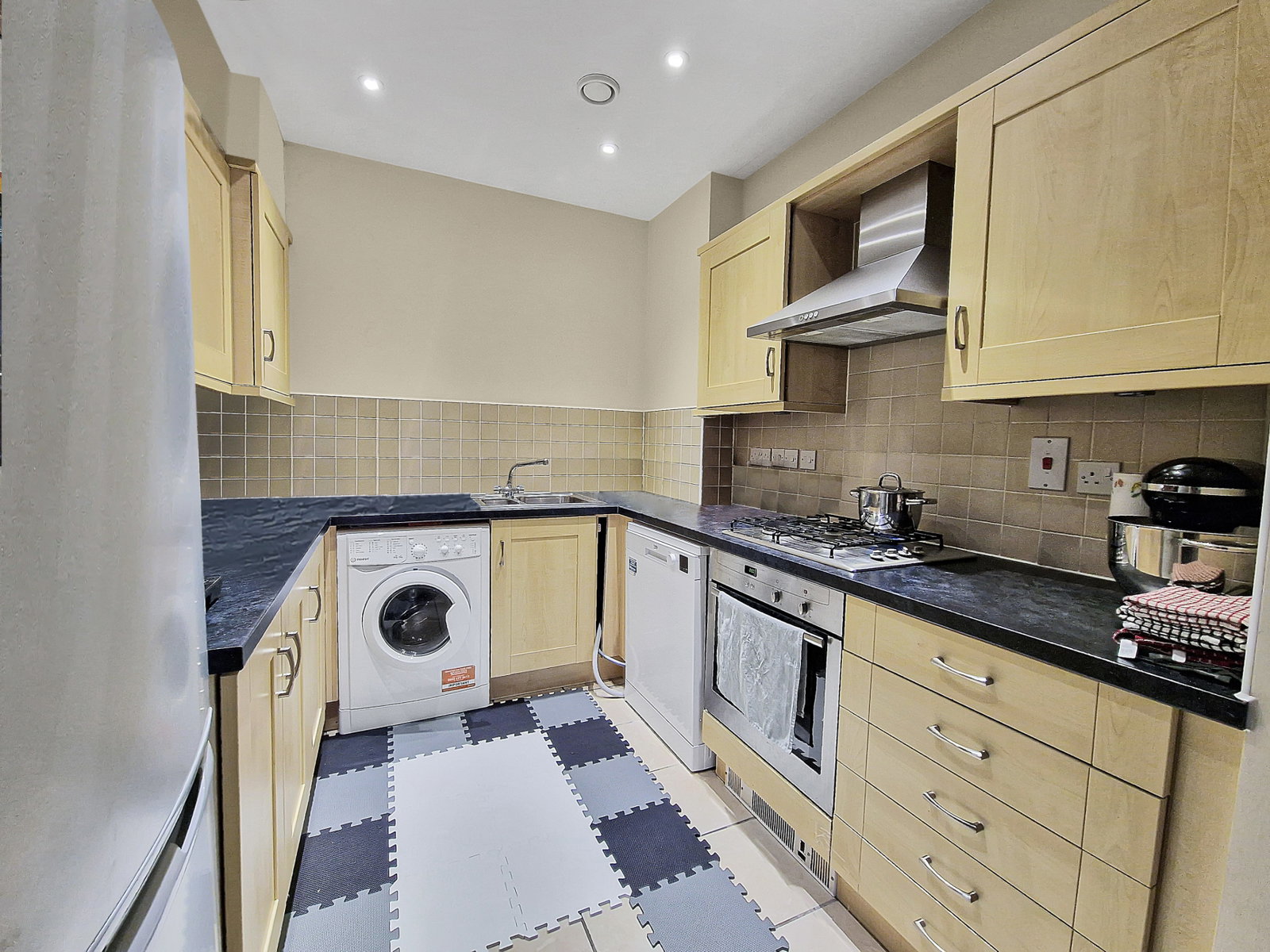 Flat for sale in Northampton, Clickers Drive, Northampton, NN5 4ED
