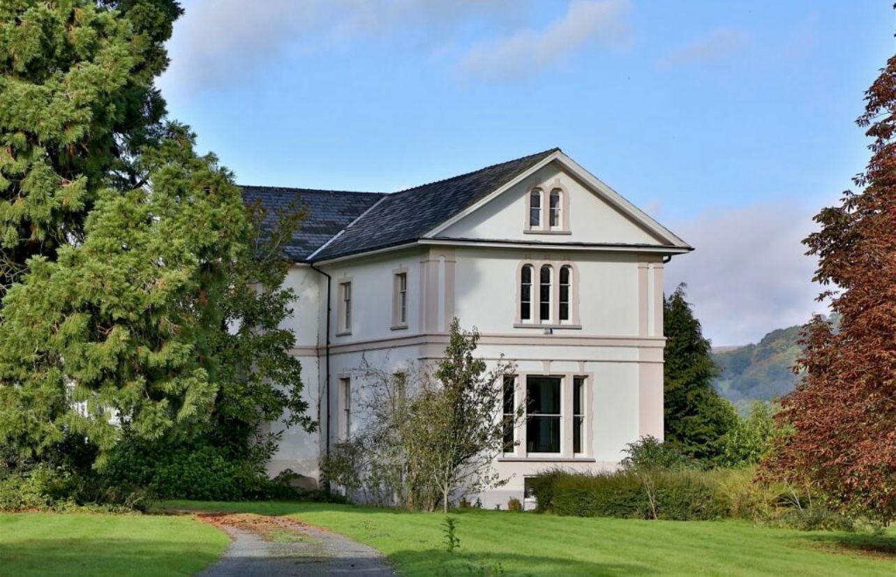 Detached House in Crickhowell