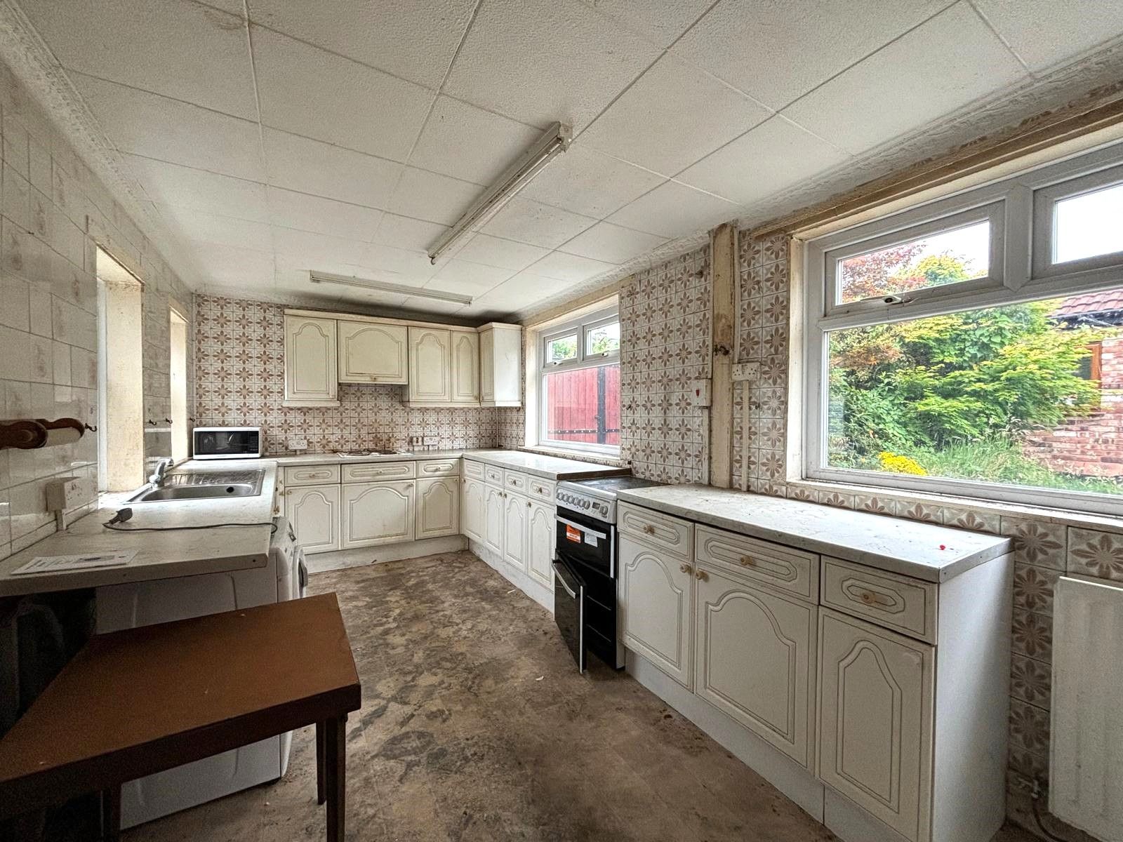 Semi Detached House in Prescot