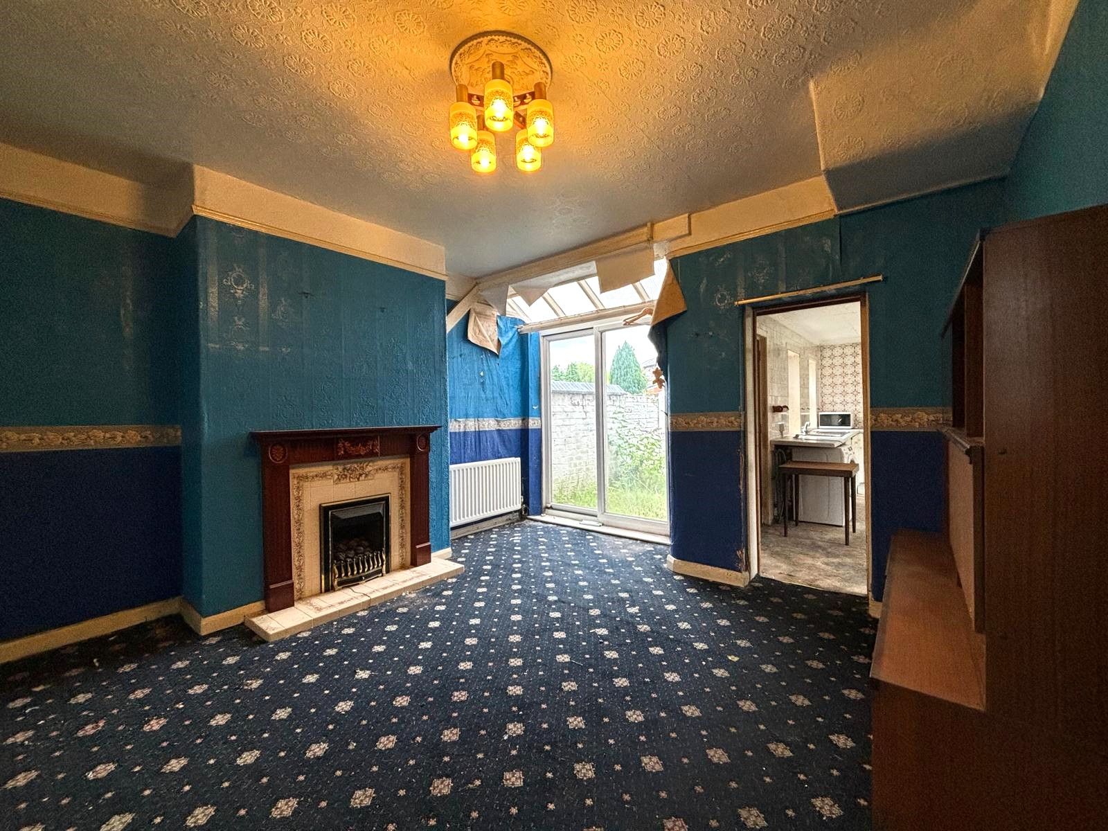 Semi Detached House in Prescot
