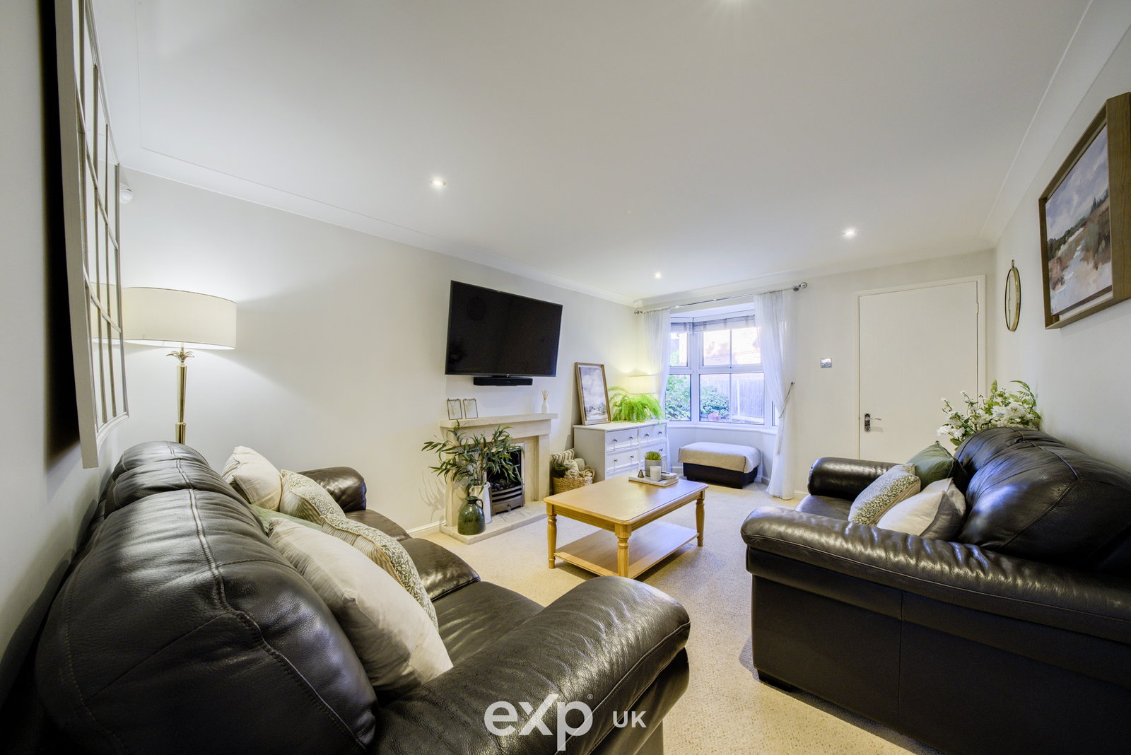Detached House for sale in Solihull, Redbrooks Close, Solihull, B91 3YF