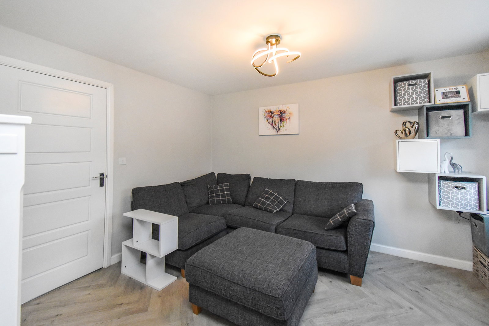 End Of Terrace House for sale in Scunthorpe, Harrier Close, Scunthorpe, DN16 3JR