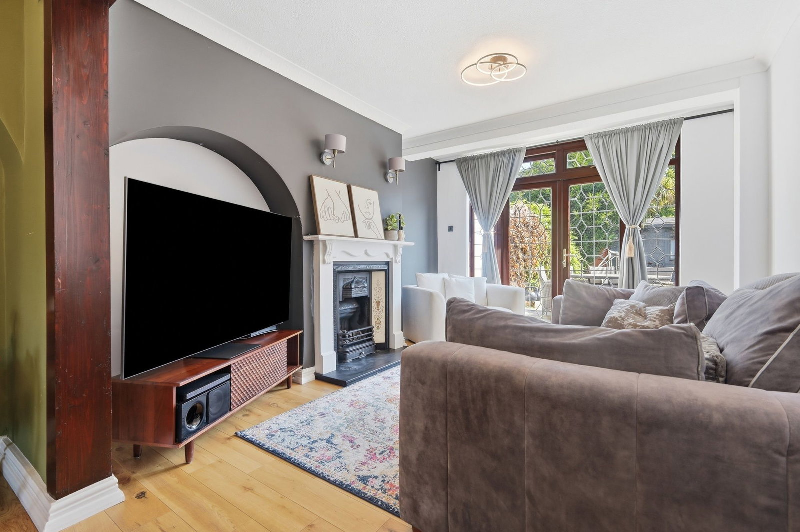 End Of Terrace House in Mitcham 5