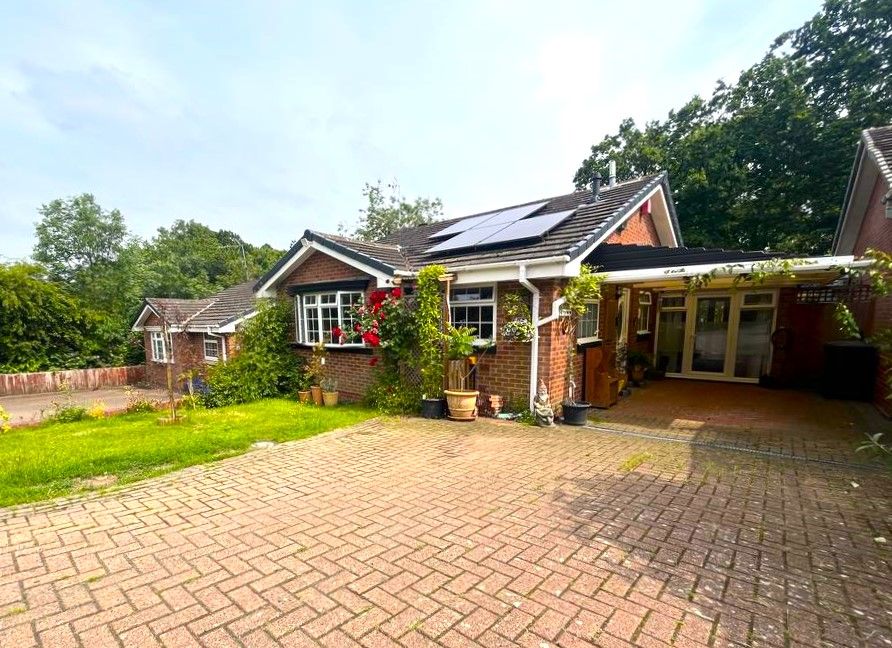 Bungalow in Redditch