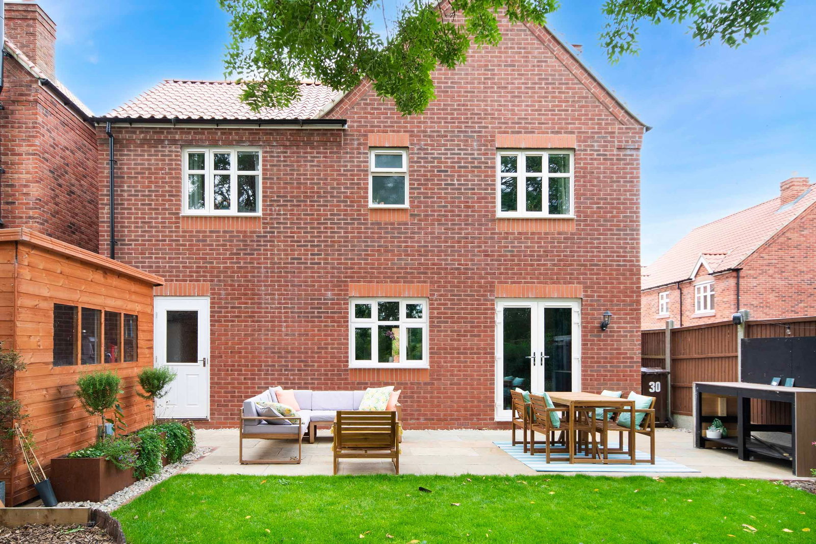 Detached House in Newark 4