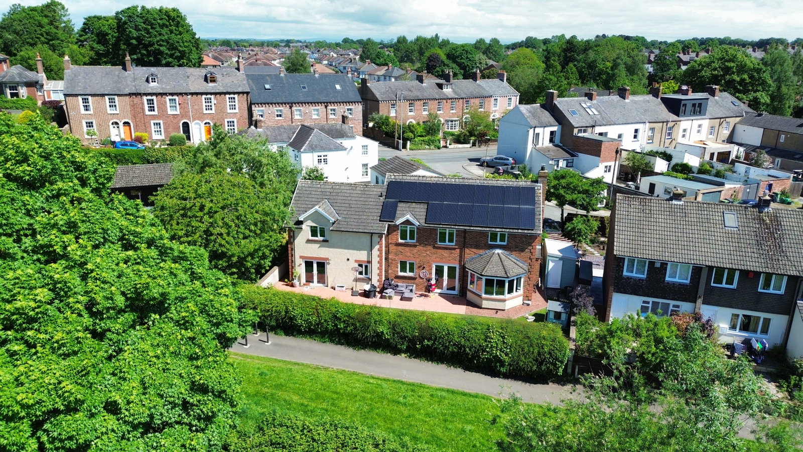 Detached House in Carlisle