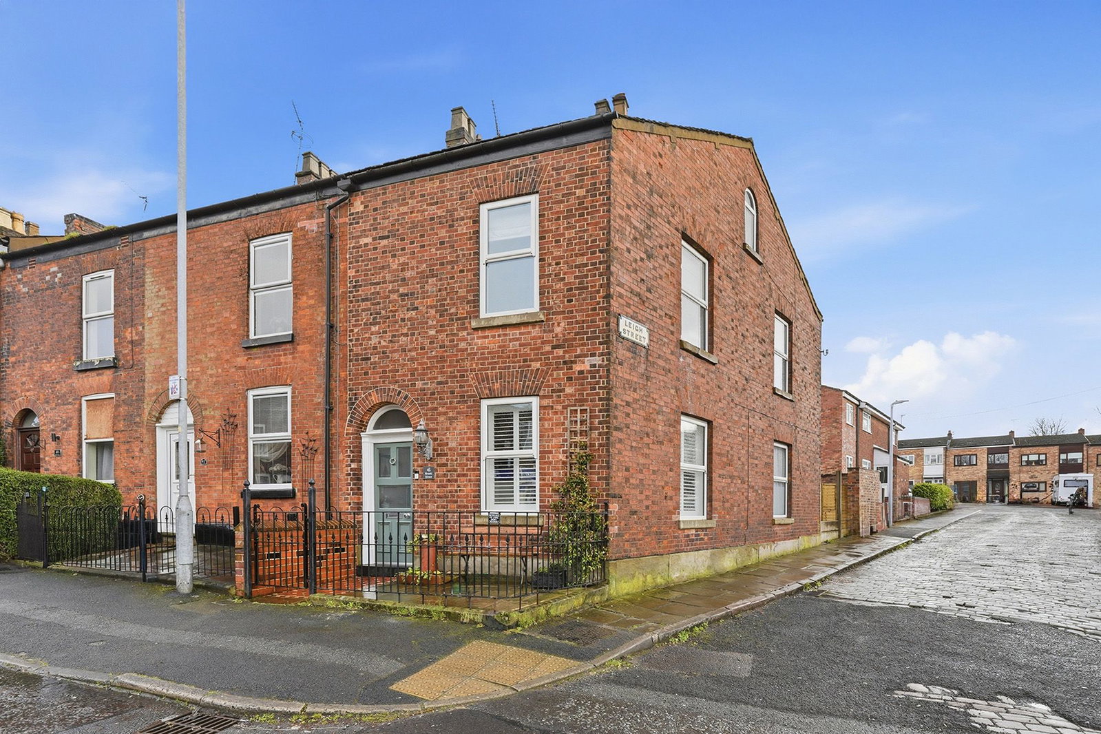 End Of Terrace House in Macclesfield