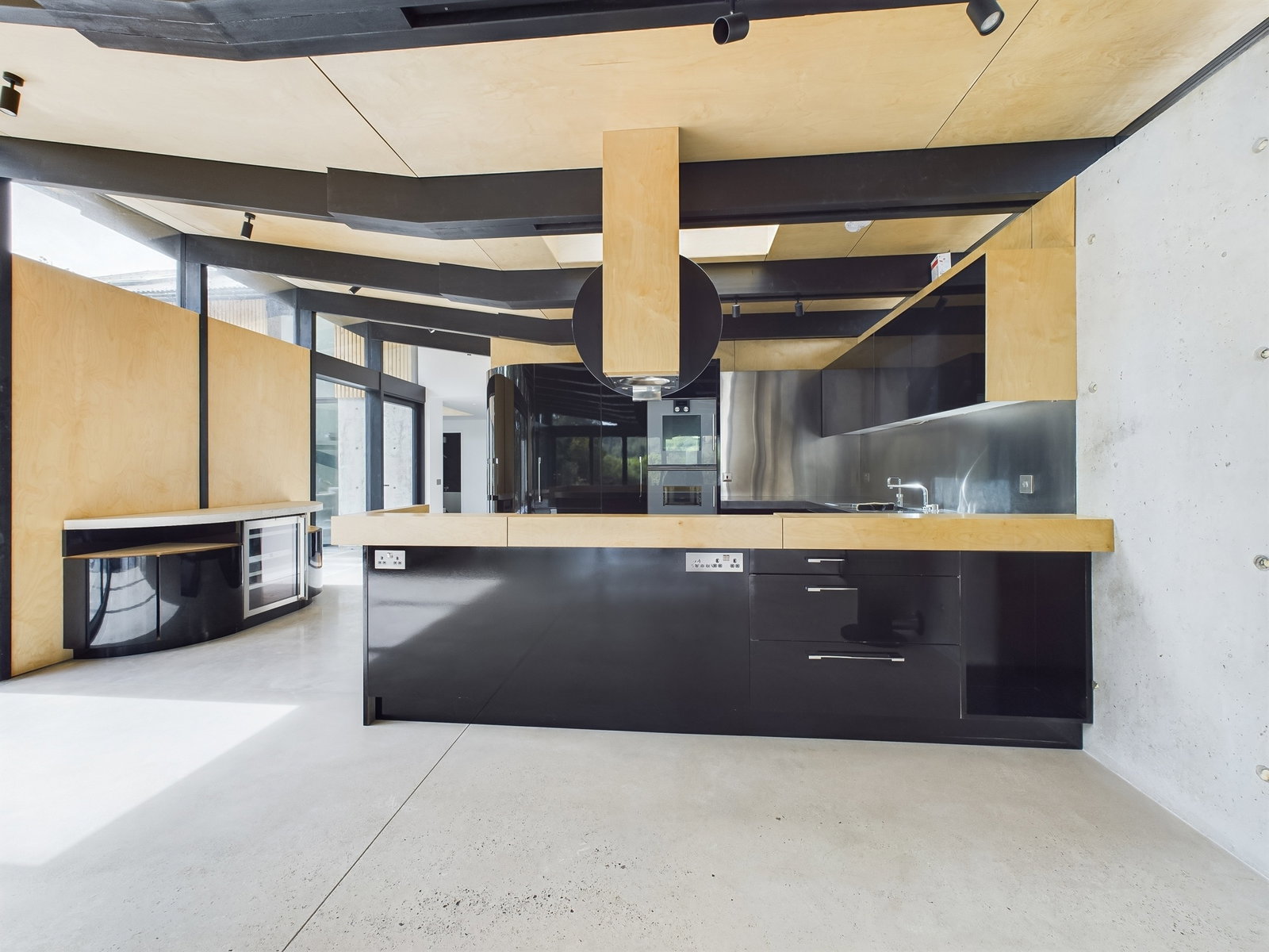 Detached House in Par