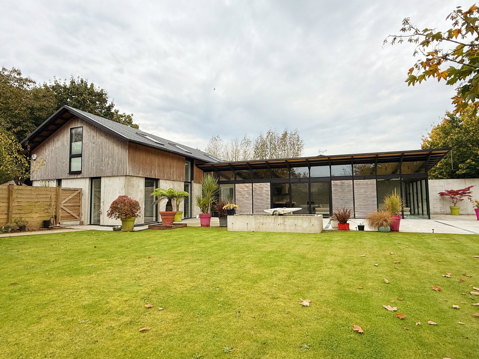 Detached House in Par