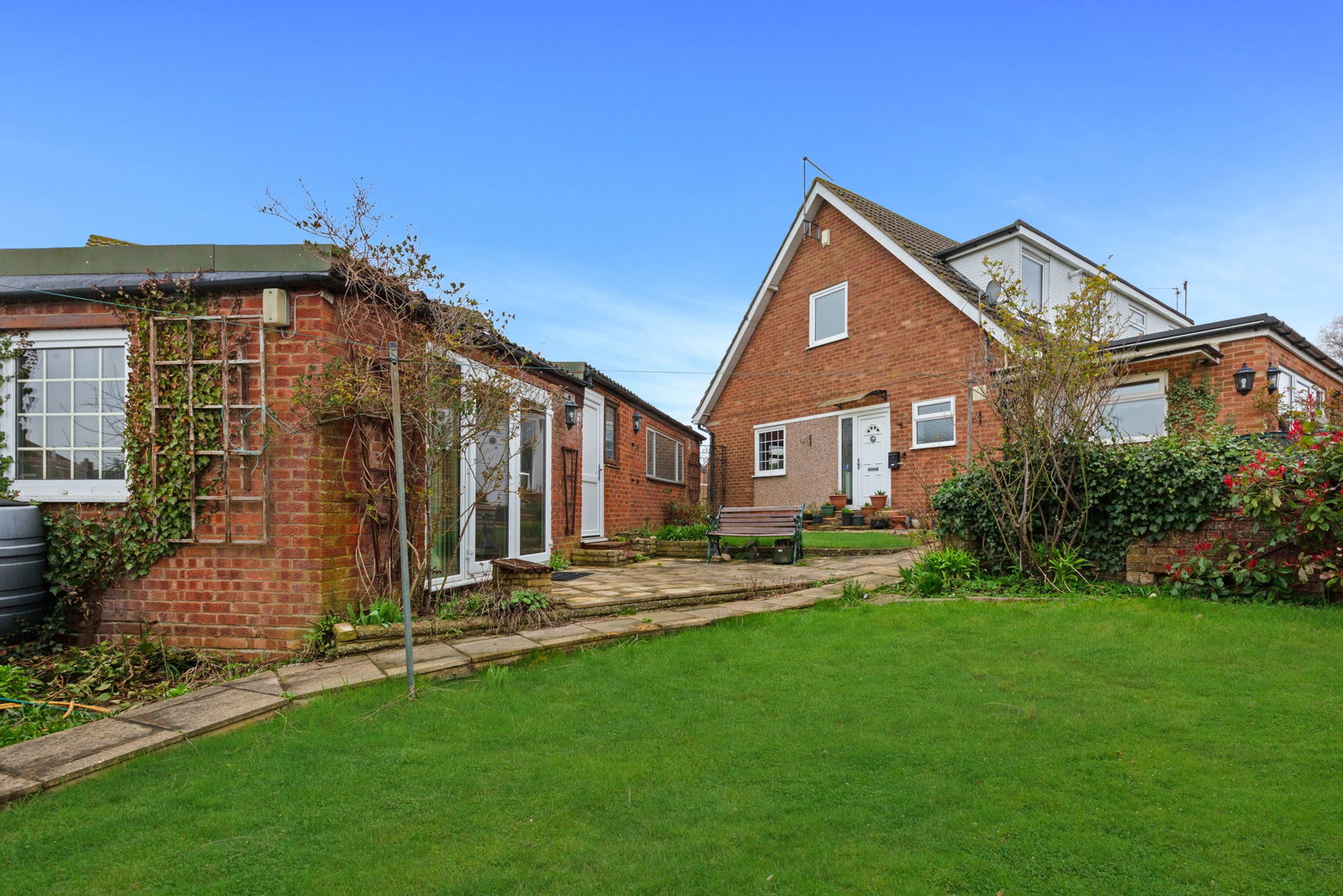 Semi Detached House in Wellingborough