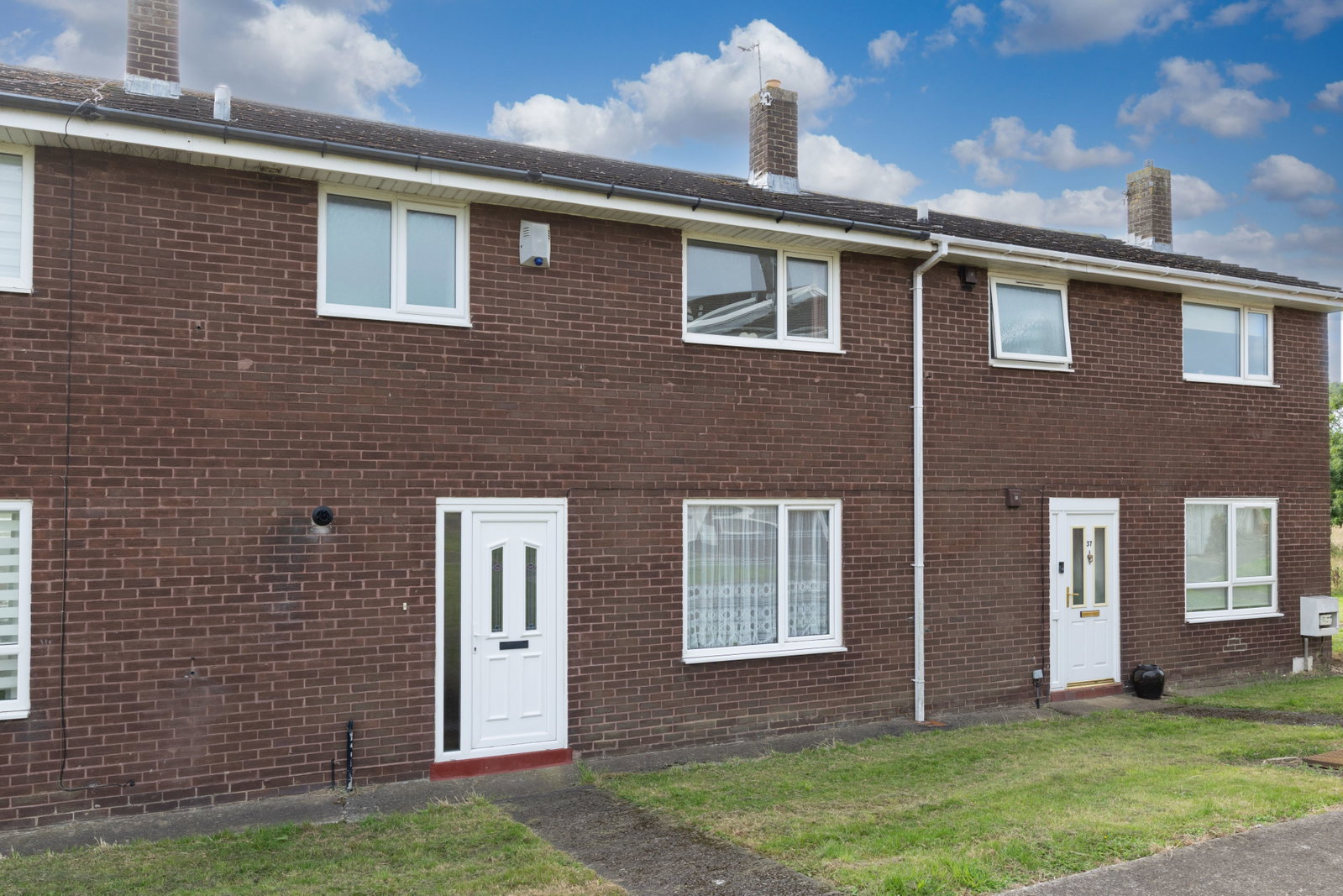 Terraced House for sale in Bedlington, Red House Farm Estate, Bedlington, NE22 6HF, 999 m²