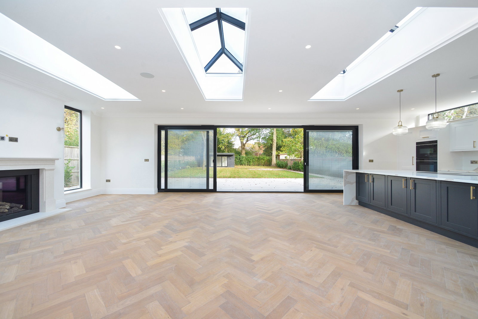 Detached House in Cranleigh