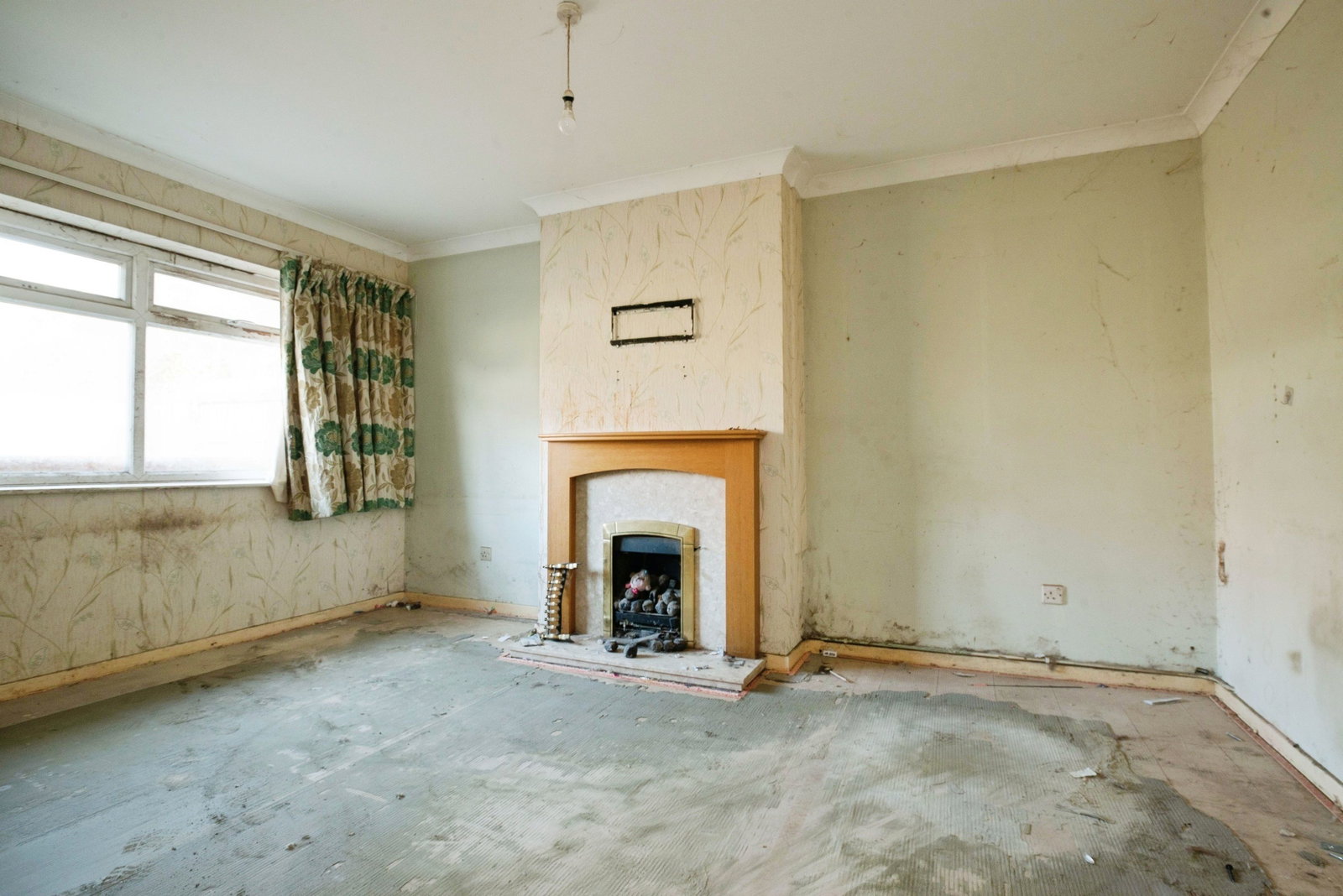 Semi Detached House in Cardiff