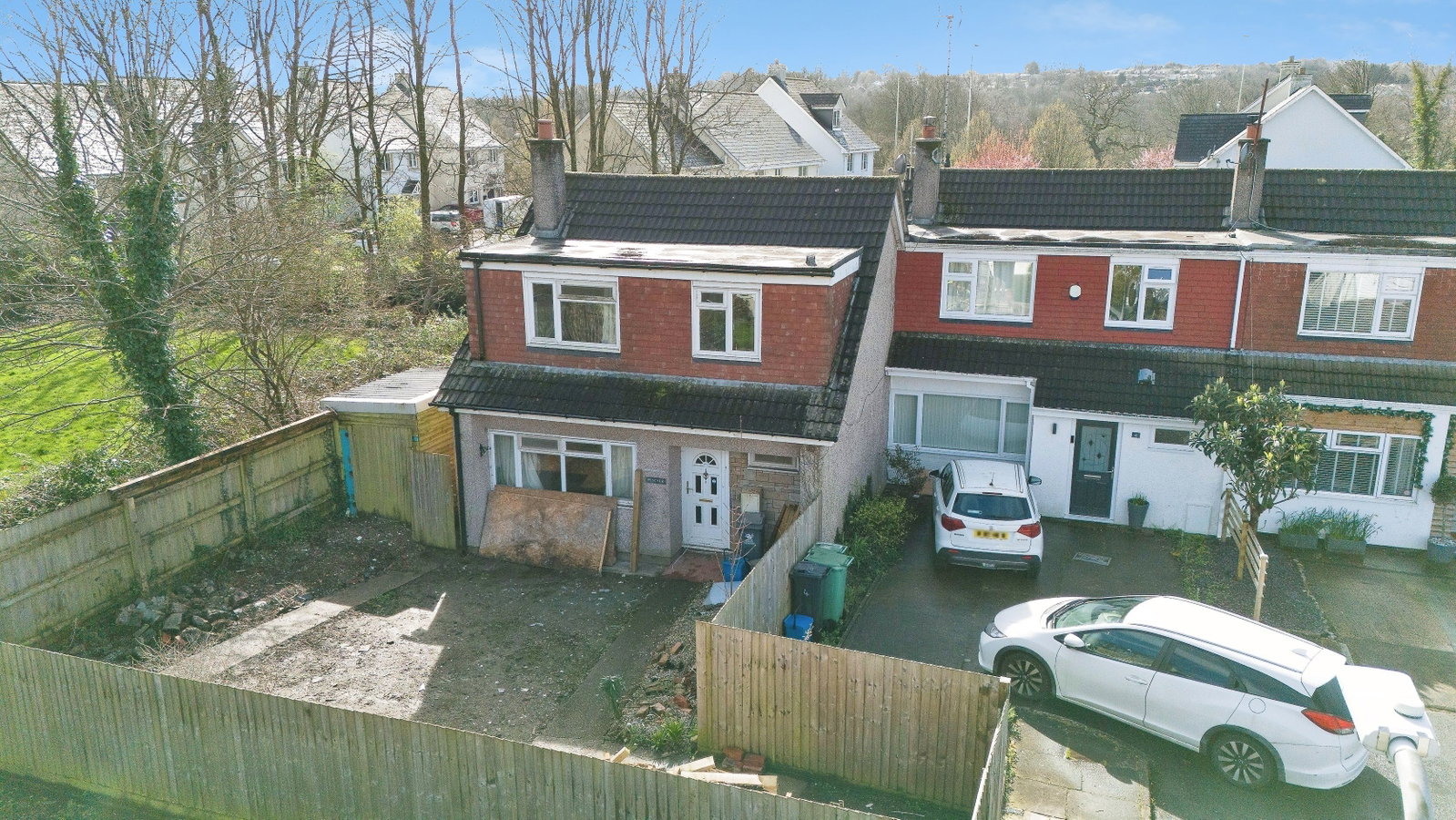 Semi Detached House in Cardiff