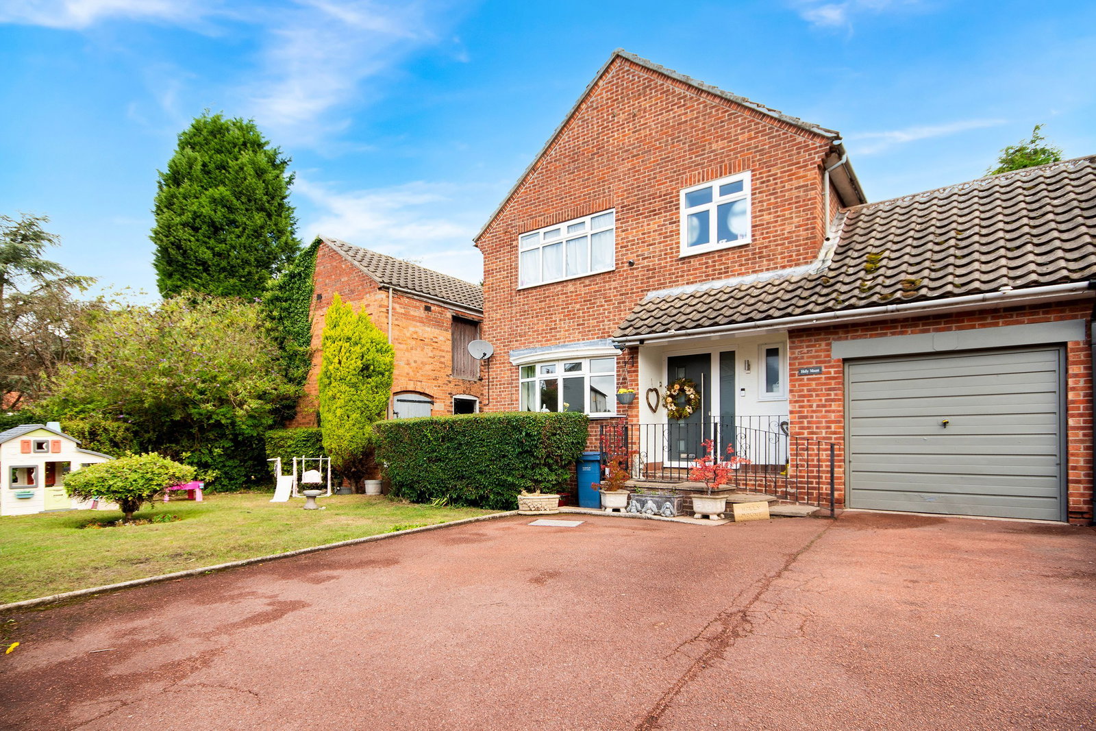 Detached House in Newark