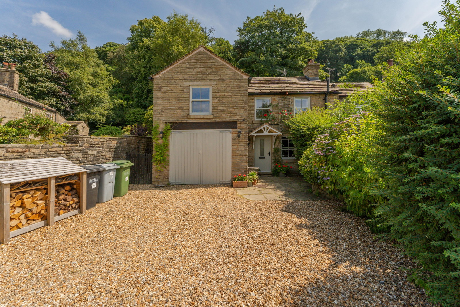 Semi Detached House in Macclesfield