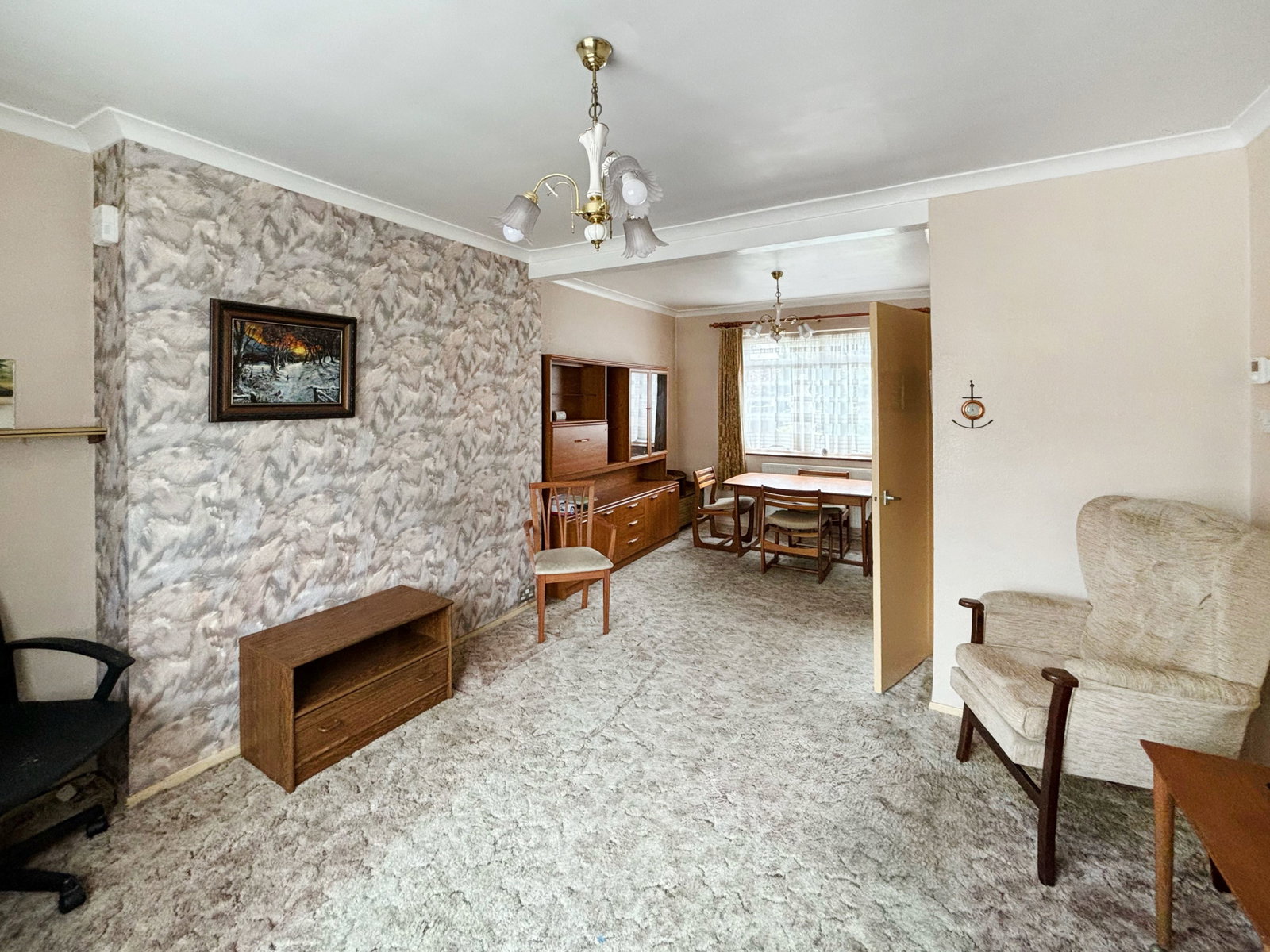 Terraced House in Tadworth