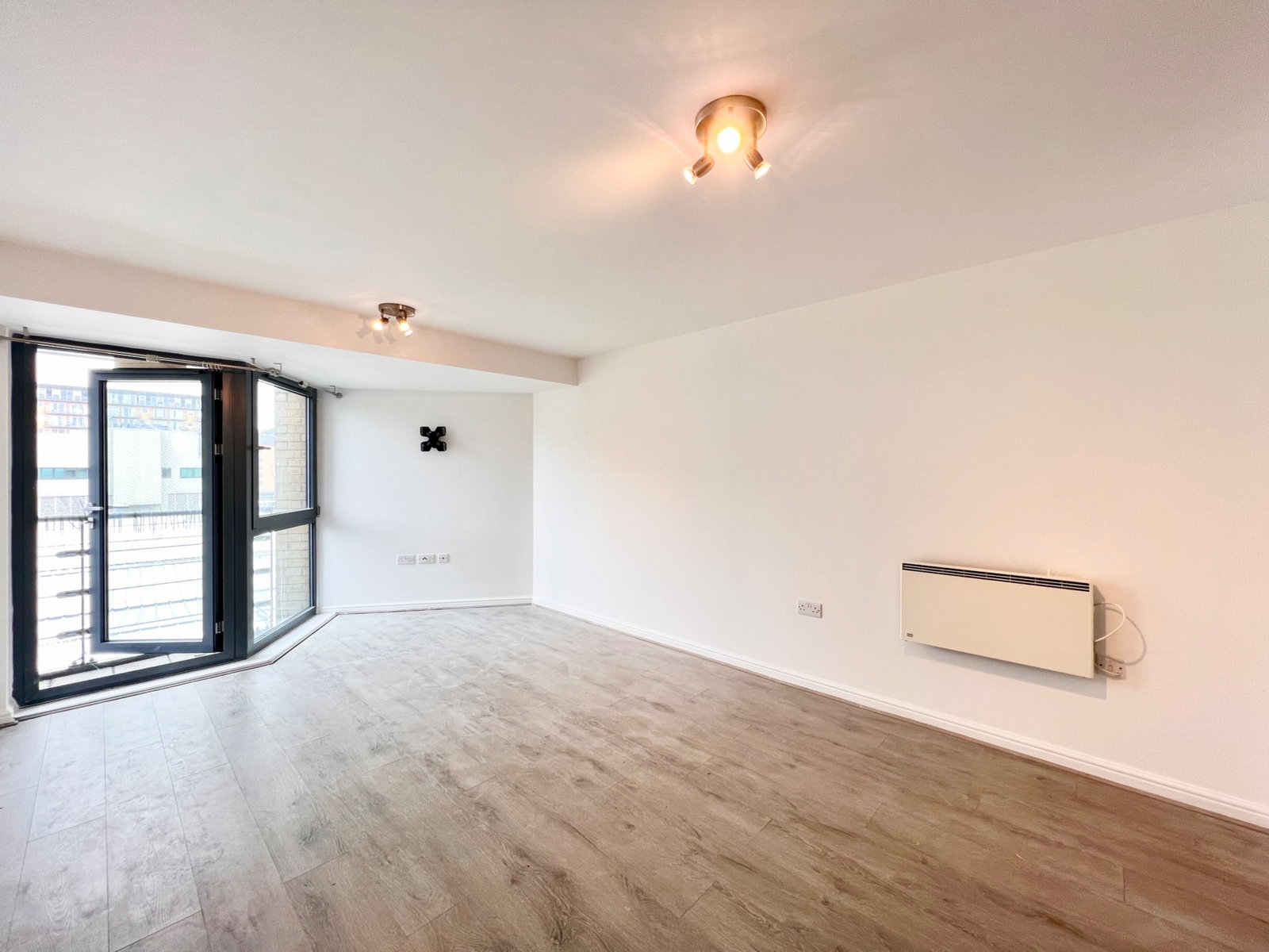 Flat in Feltham