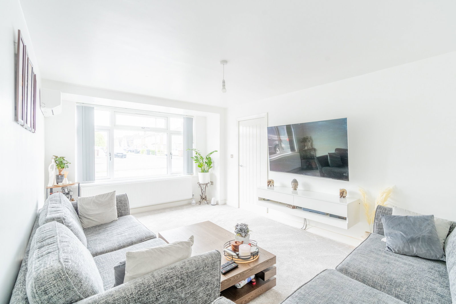 Semi Detached House in Leicester