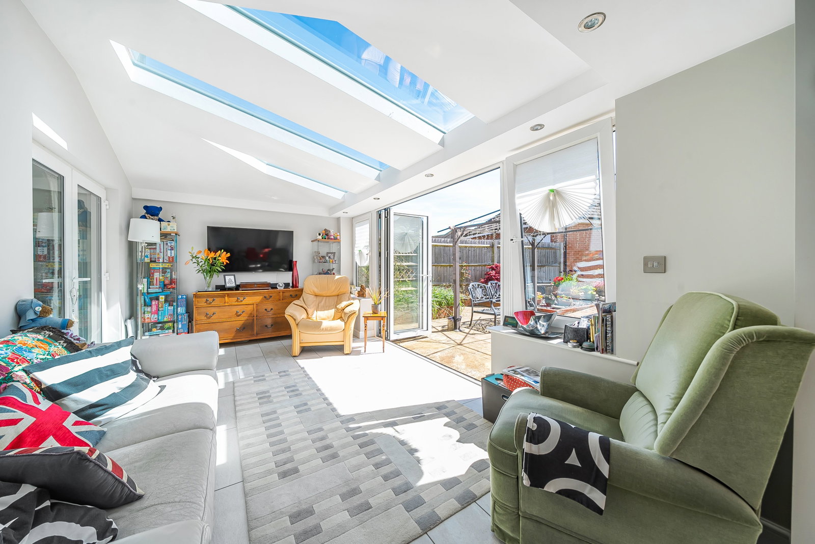 Detached House for sale in Salisbury, Fiander Lane, Bishopdown, SP1, 2273 m²