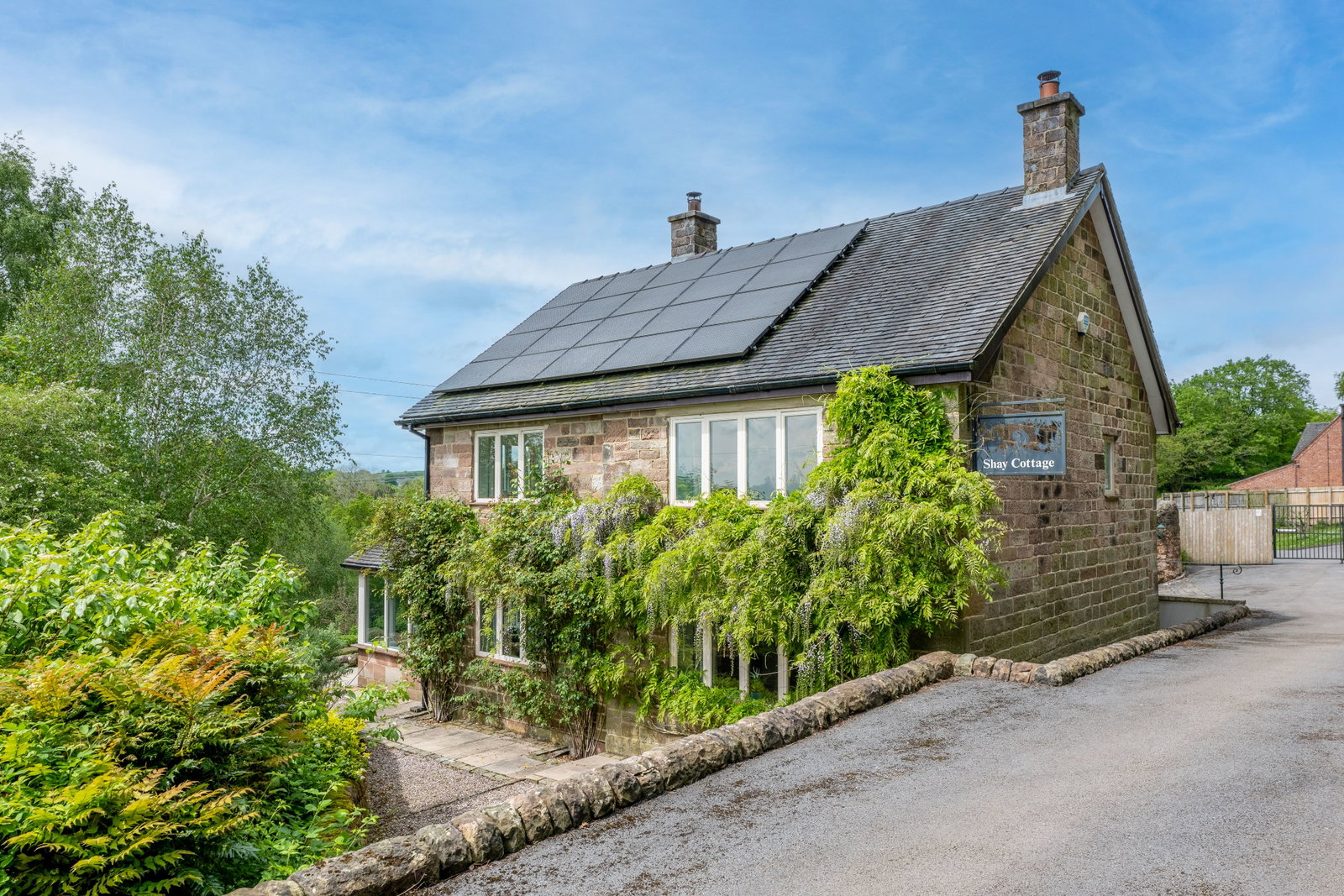 Detached House in Stoke-on-Trent