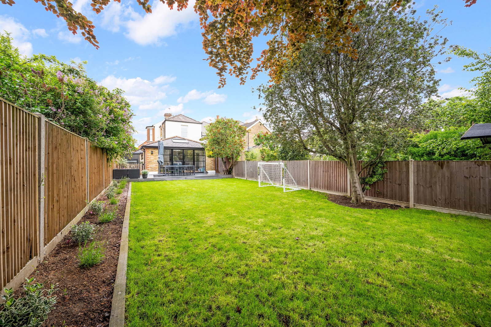 Detached House in West Molesey