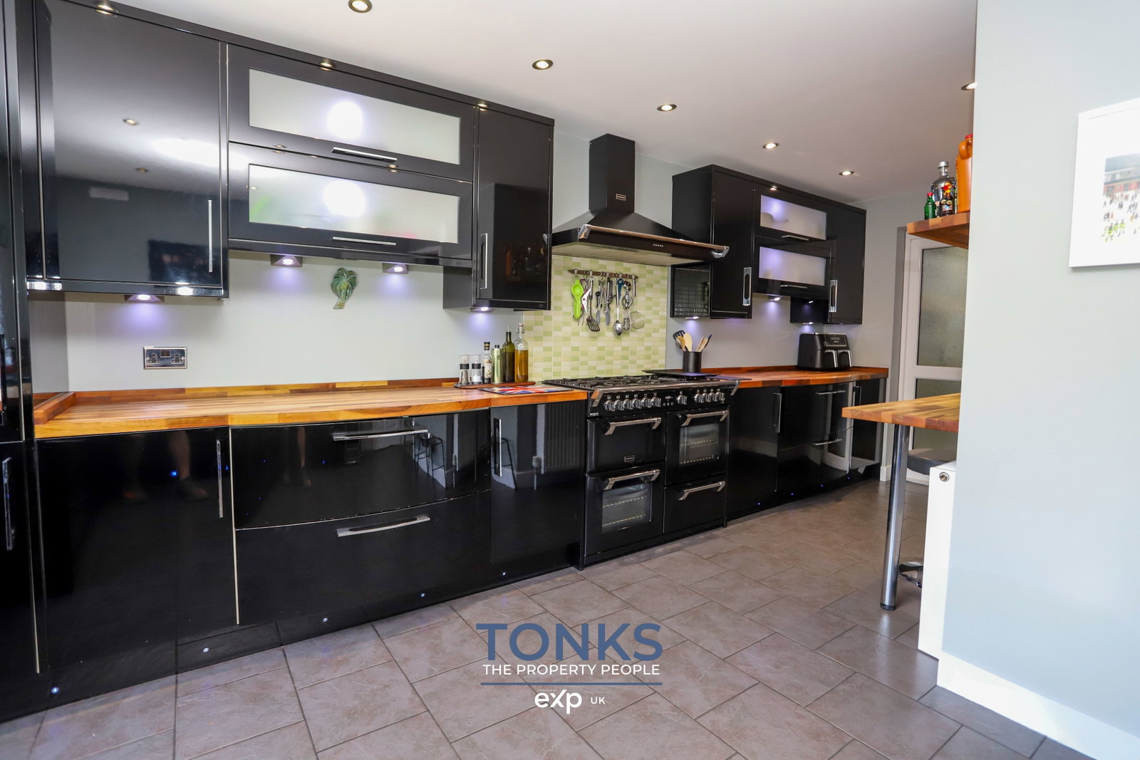 Semi Detached House in Halesowen