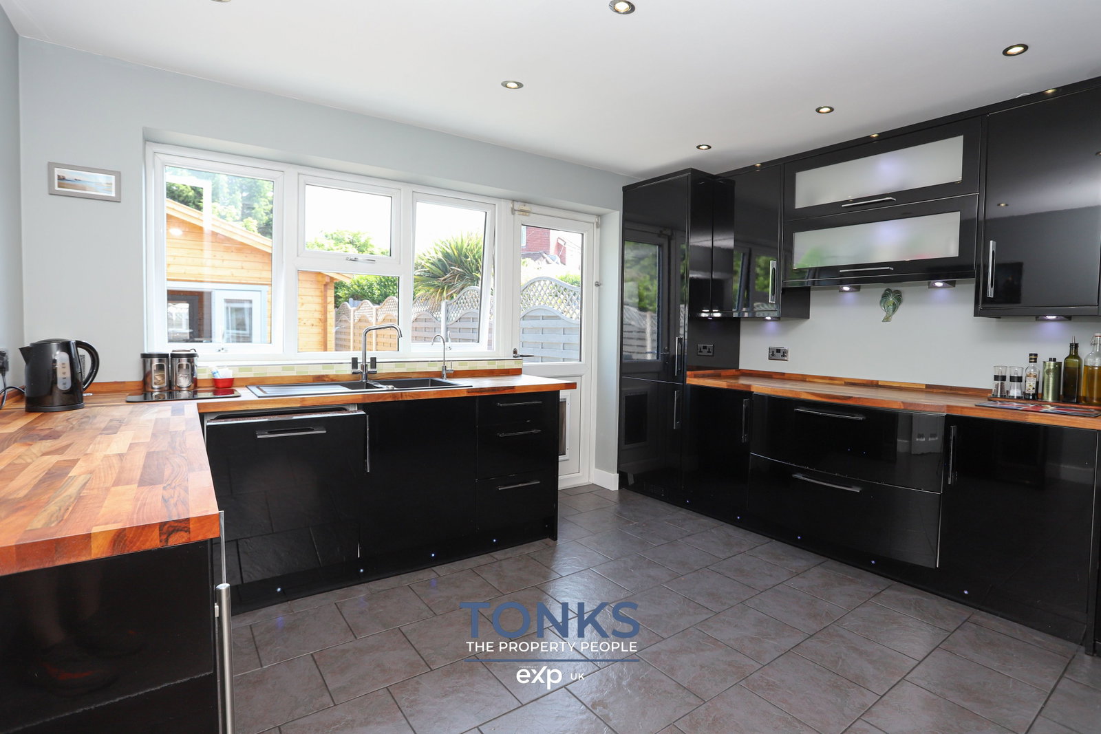 Semi Detached House in Halesowen