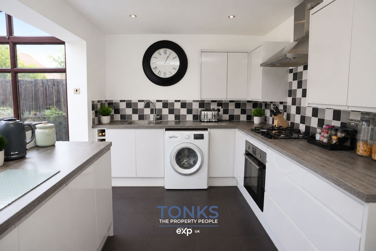 Semi Detached House in Halesowen
