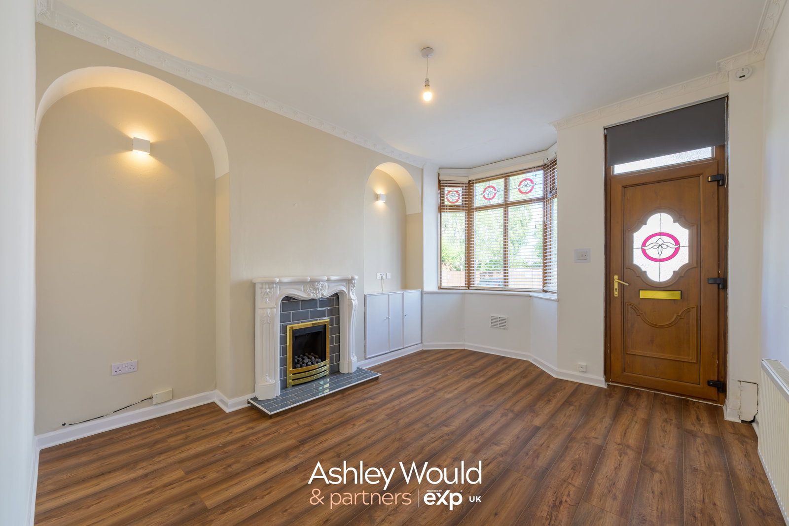 Semi Detached House for sale in Halesowen, Woodland Road, Halesowen, B62 8JS