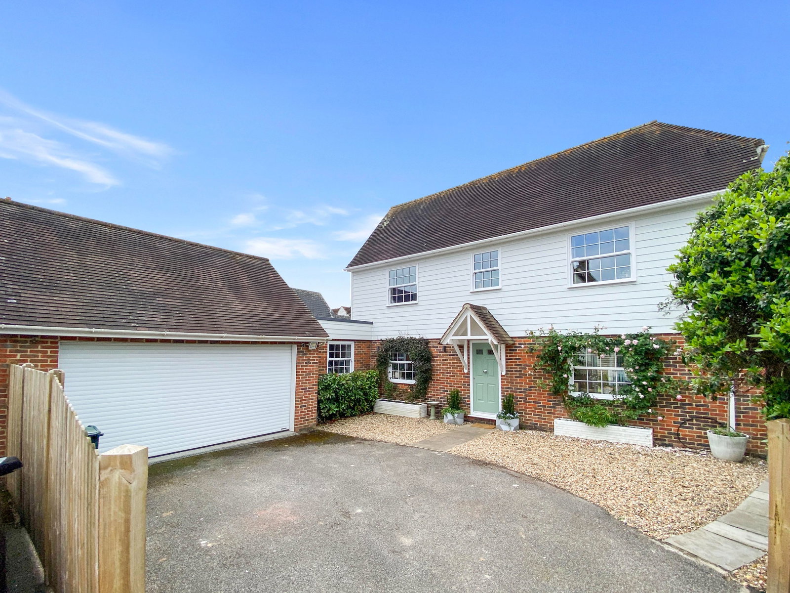 Detached House in Ashford