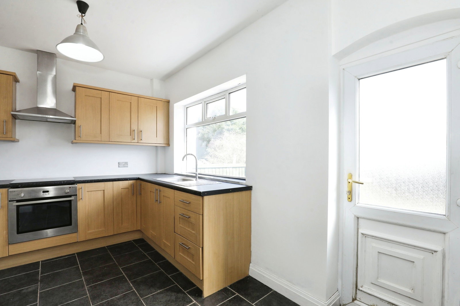 Semi Detached House for sale in Newcastle, Inglewood Drive, Newcastle, ST5 0DT