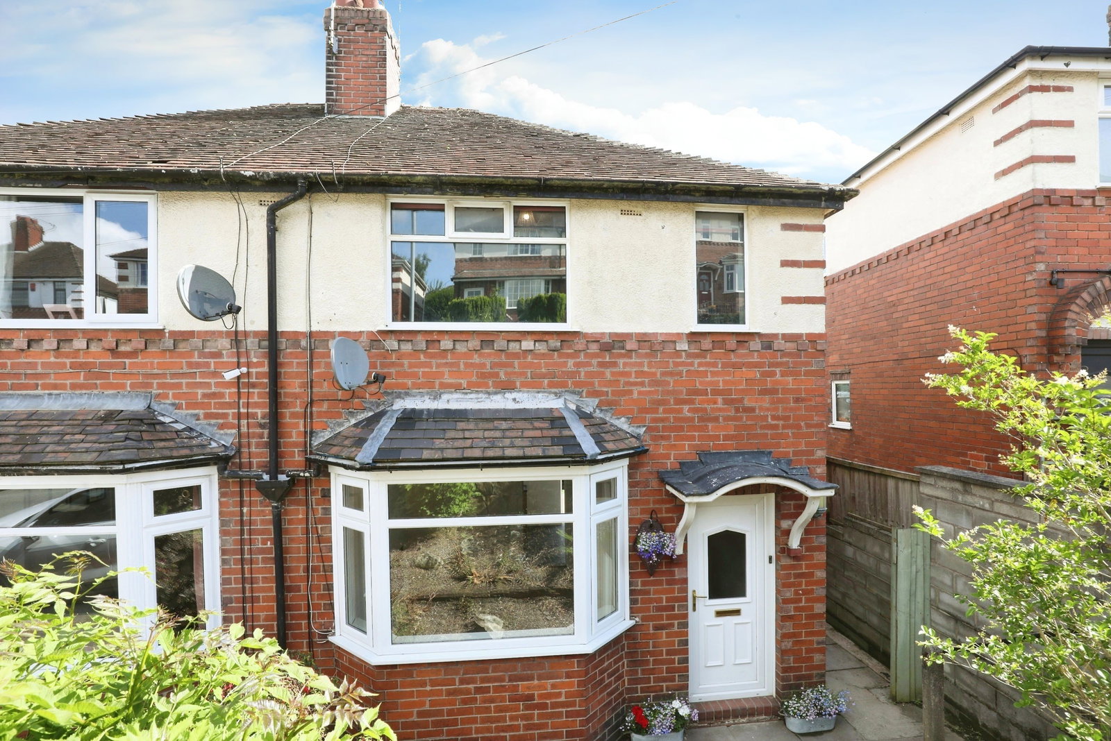 Semi Detached House for sale in Newcastle, Inglewood Drive, Newcastle, ST5 0DT