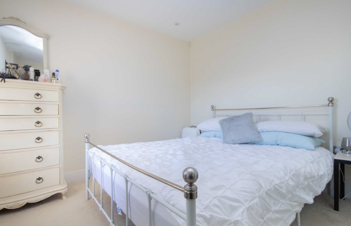 Flat in Surbiton