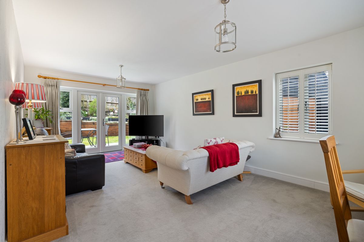 Detached House in Petersfield