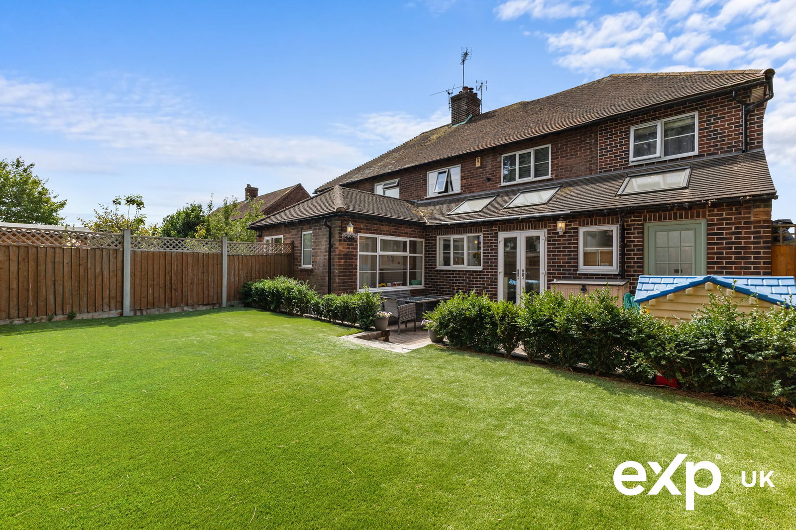 Semi Detached House in Southwell
