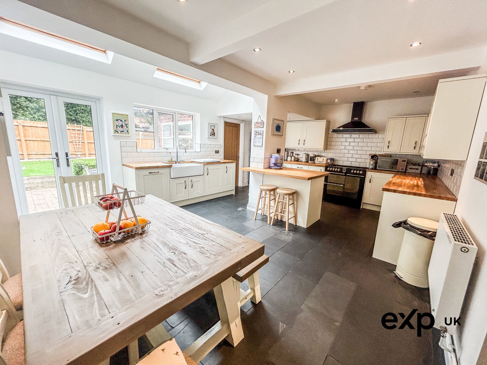 Semi Detached House in Southwell