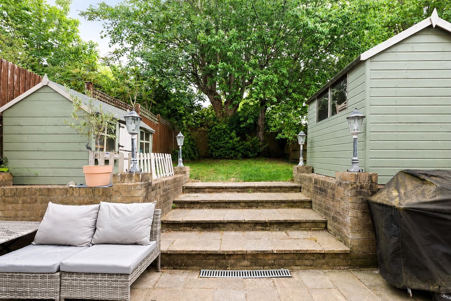 Semi Detached House in South Croydon