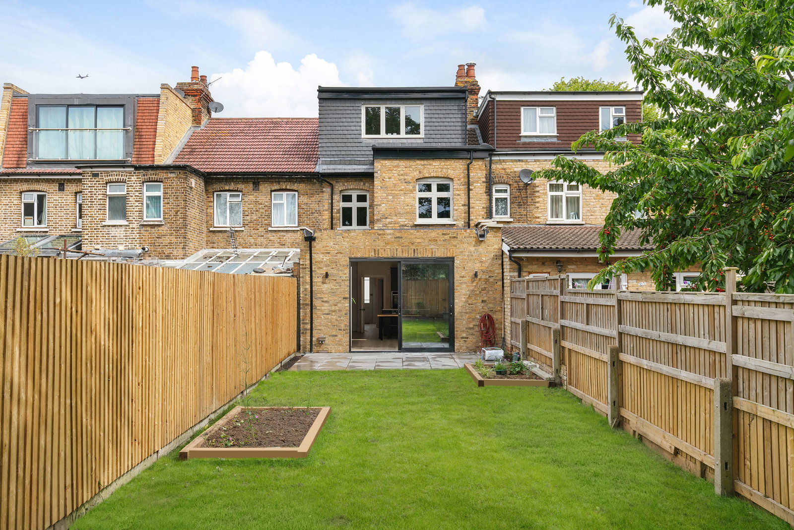 Terraced House for sale in Richmond, Manor Grove, Richmond, TW9 4QQ, 1392 m²