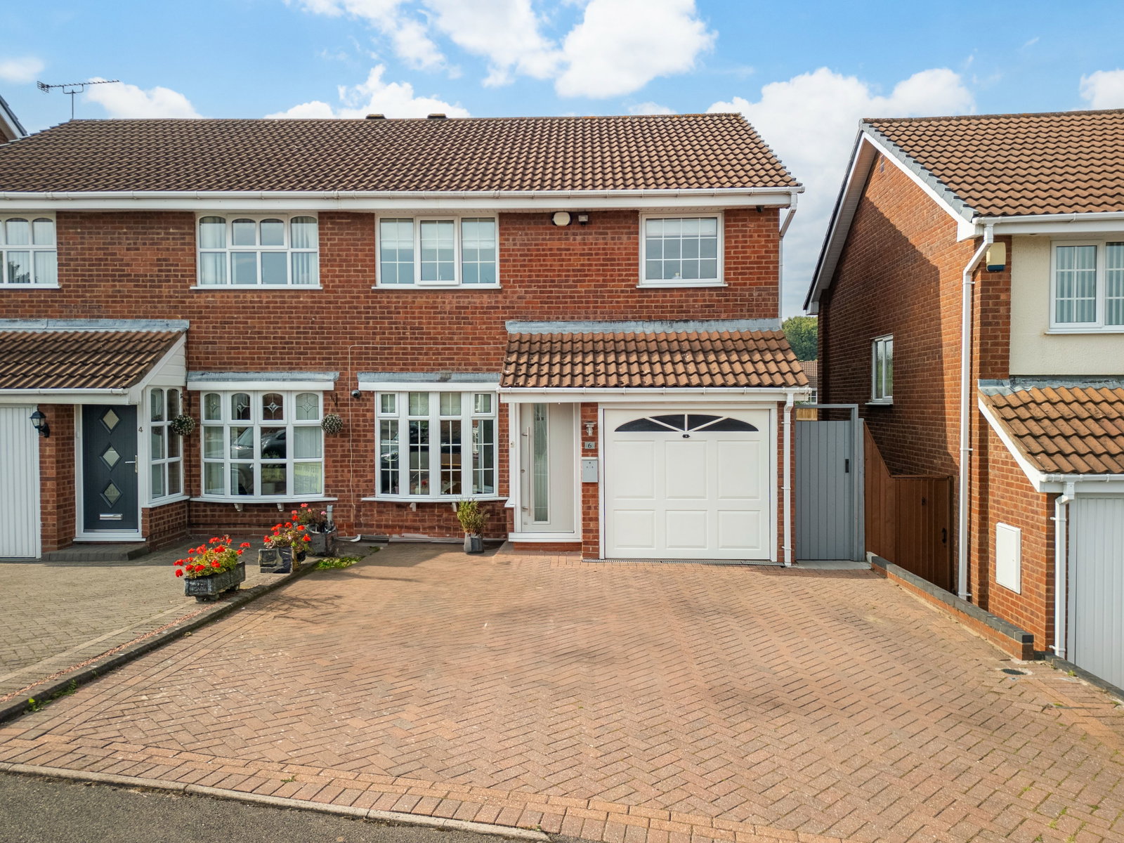 Semi Detached House for sale in Birmingham, Broadhidley Drive, Birmingham, B32 3QN