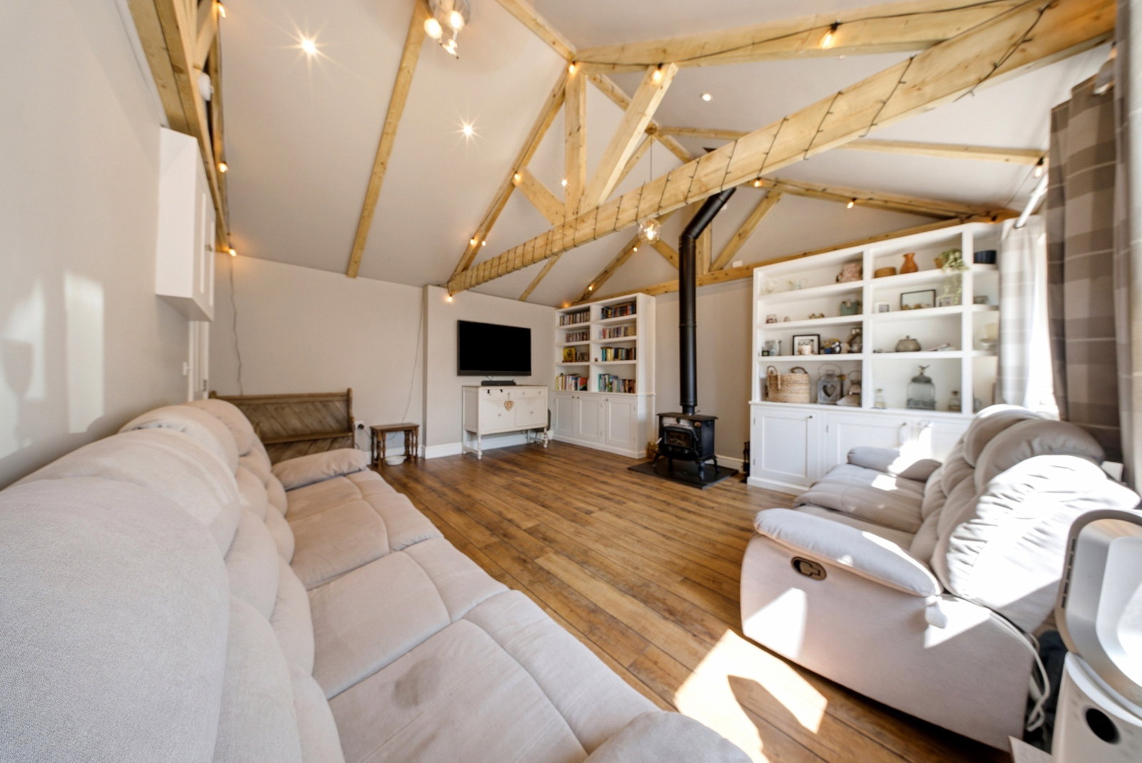 Detached House in Alton 3