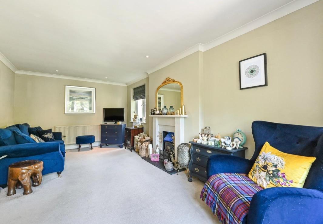 Detached House in Alton