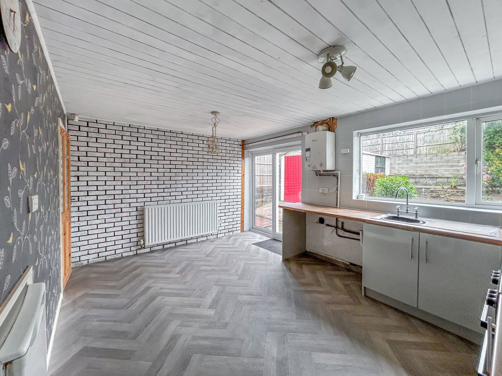 Semi Detached House in Stoke-on-Trent
