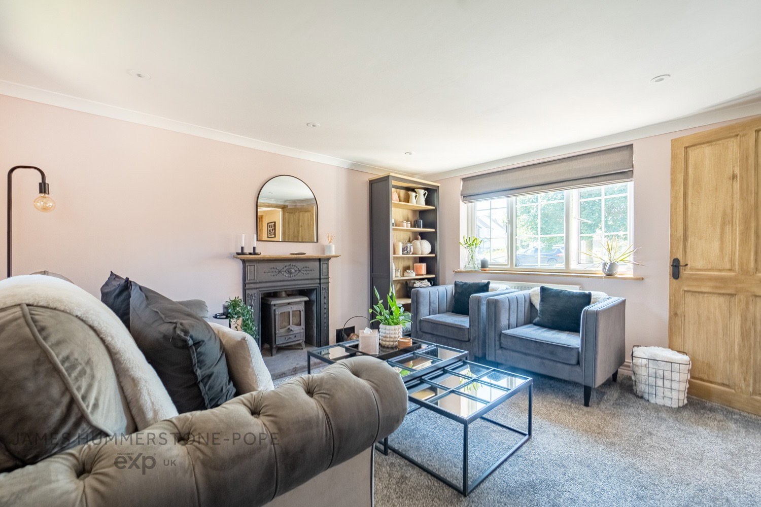 Semi Detached House in Ashford