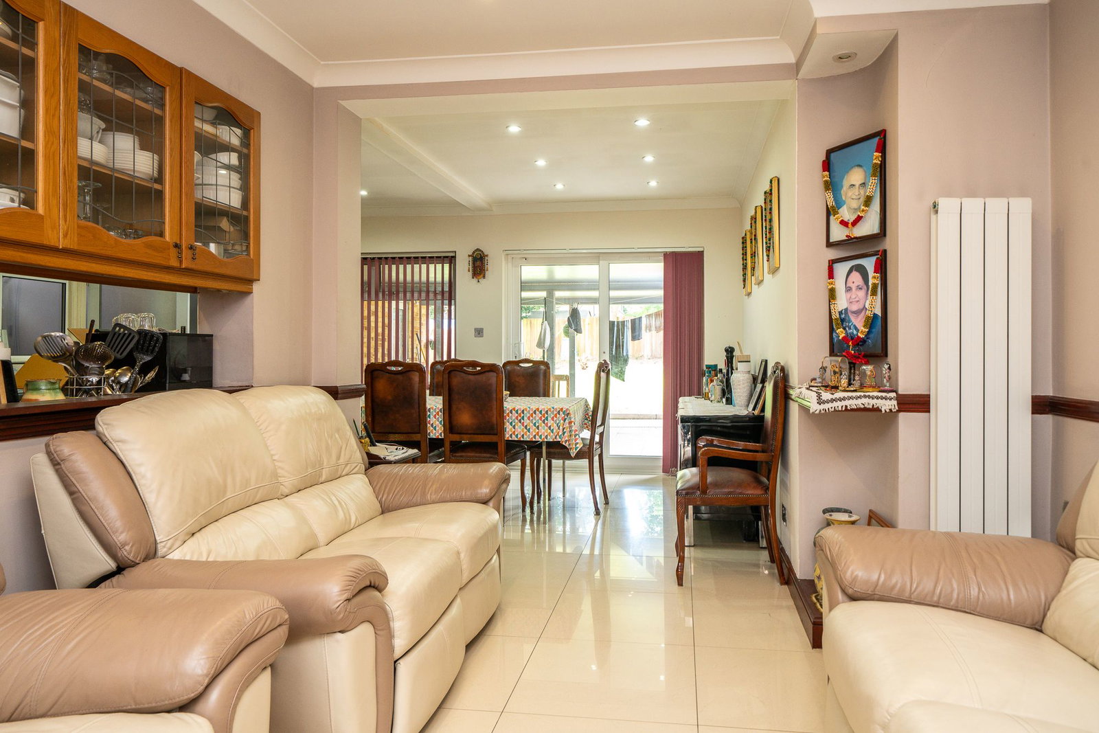 Semi Detached House for sale in Northwood, Pinner Road, Northwood, Greater London, HA6 1QS