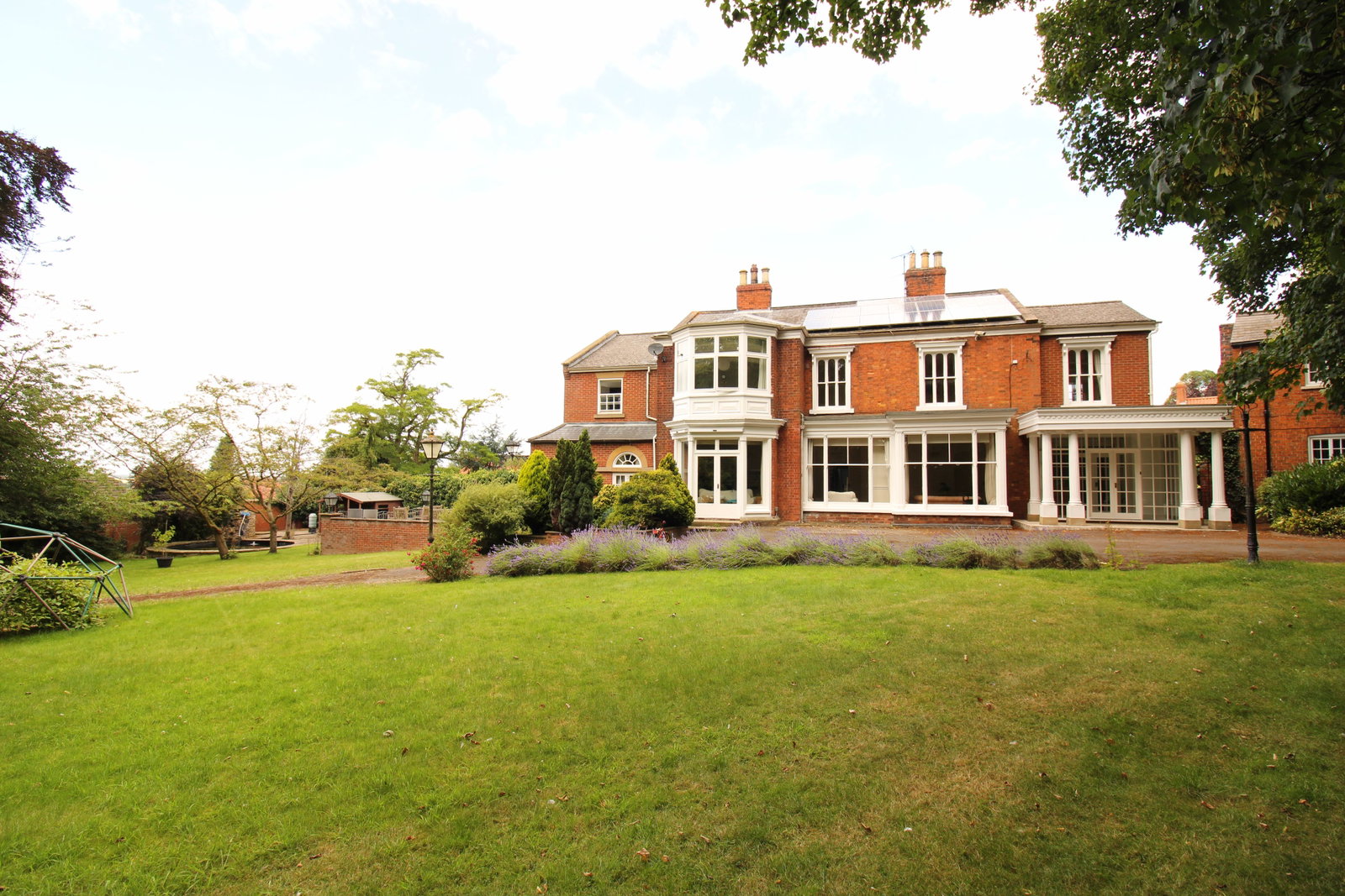 Detached House in Gainsborough