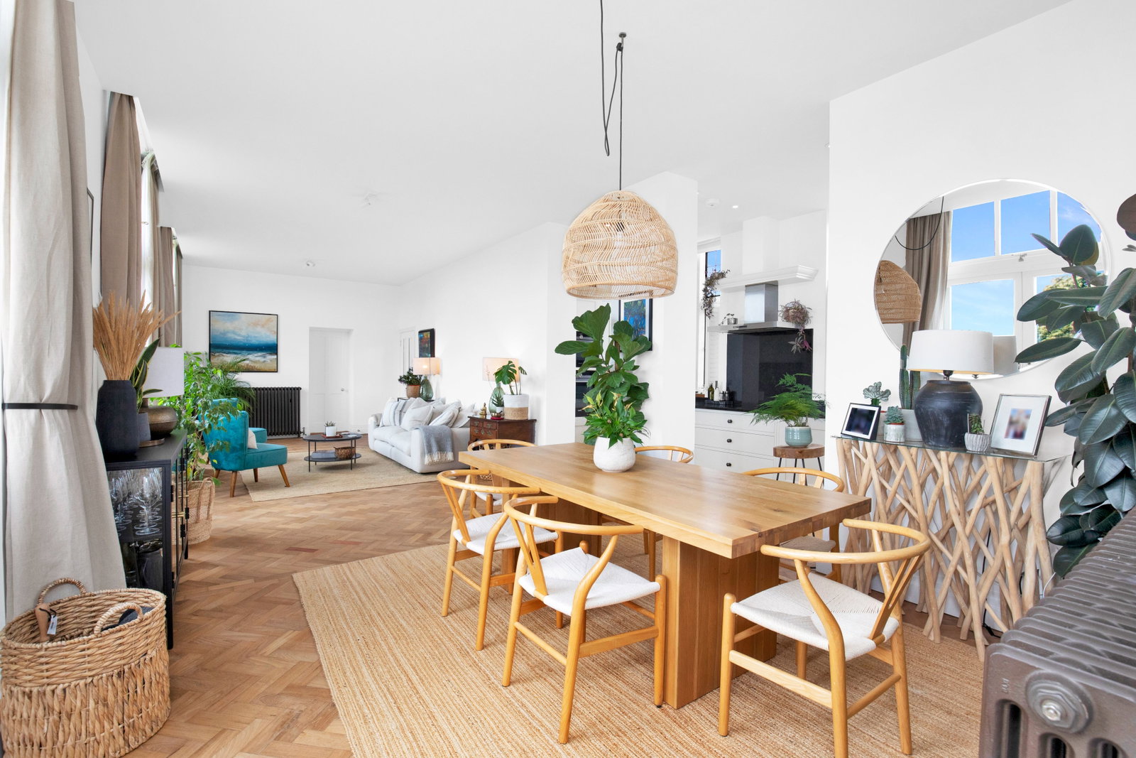 Apartment for sale in Midhurst, Kings Drive, Midhurst, GU29 0EY, 964 m²